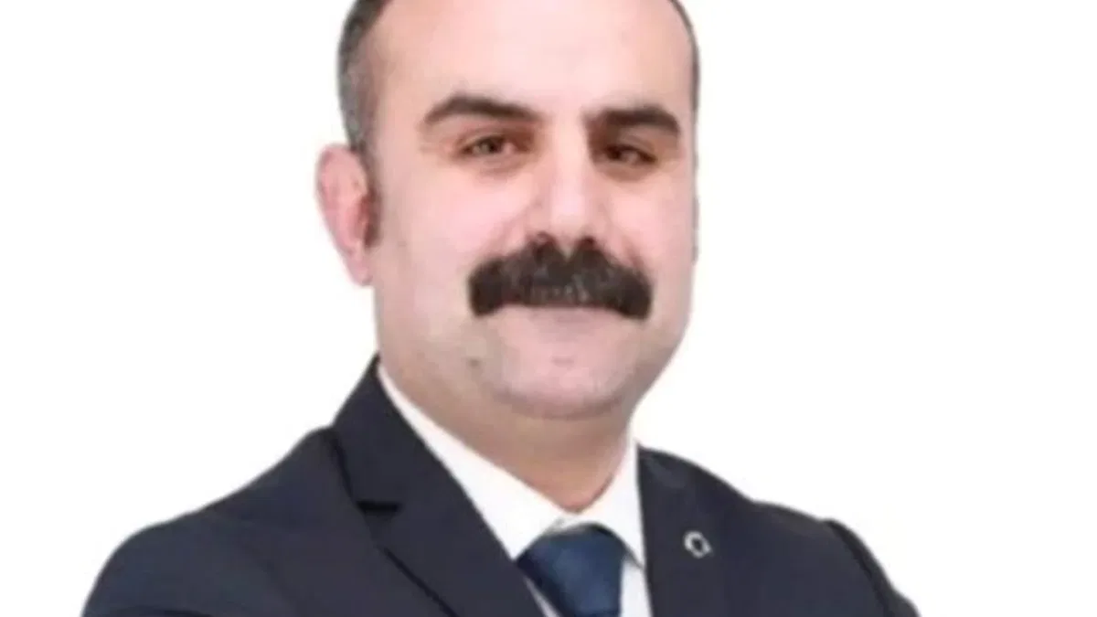 Uzunköprü'de Başkan Martin'e CHP rozetini 'Özel' takacak