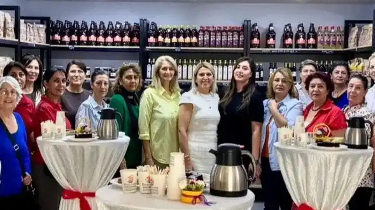Antalya Muratpaşa'da kadın dayanışması büyüyor