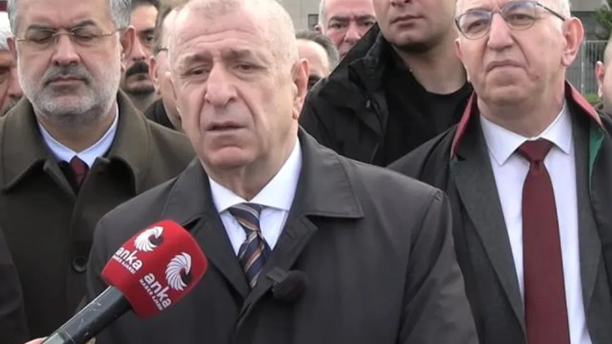 Ümit Özdağ'ın Cumhurbaşkanı'na hakaret davası beraat