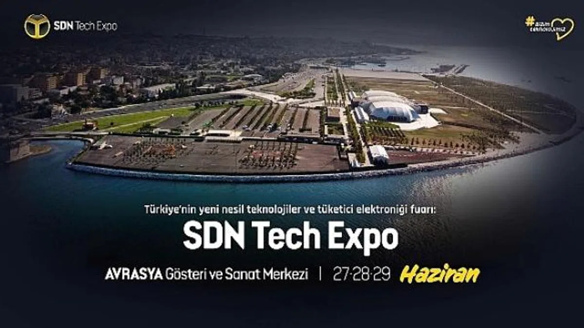 Türkiye'nin İlk İnsanlı Uçan Arabası AirCar, SDN Tech Expo'da