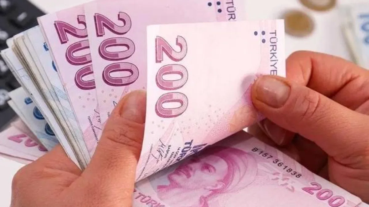 Hükümetten emeklilere çifte müjde