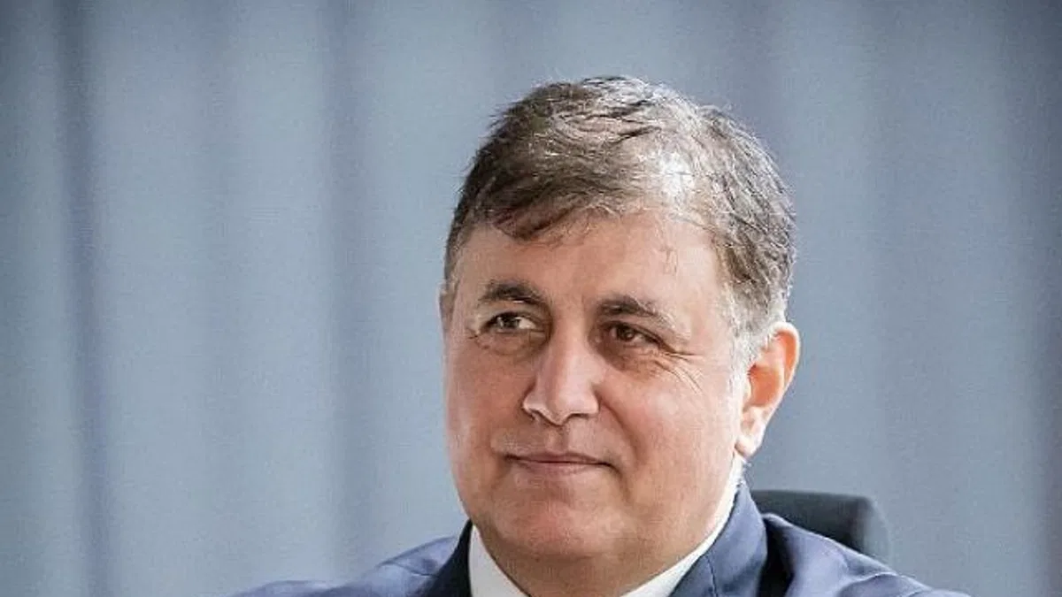 Başkan Tugay'dan '25 Kasım Kadına Yönelik Şiddete Karşı Uluslararası Mücadele Günü' mesajı