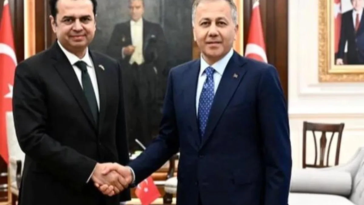 Bakan Yerlikaya, Pakistanlı mevkidaşını ağırladı