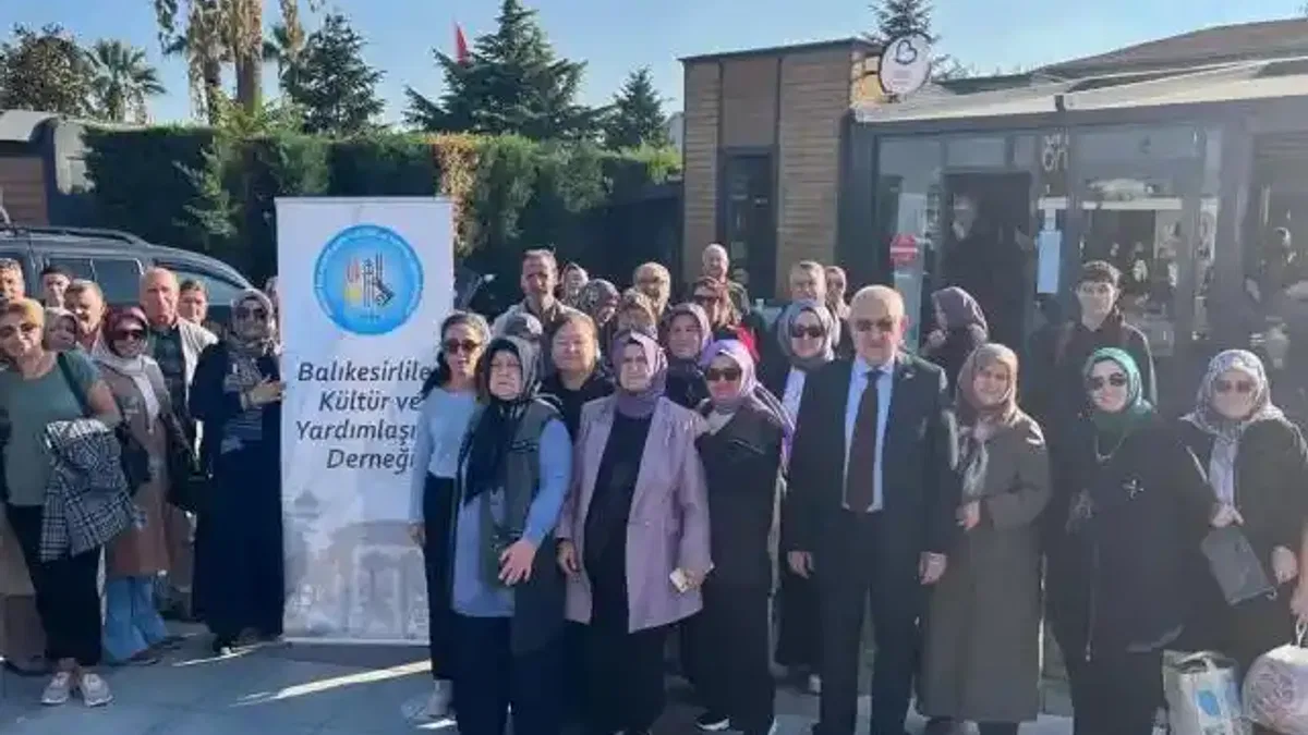Balıkesir’de 10.10 coşkusu... Hemşehriler memlekete akın ettiler