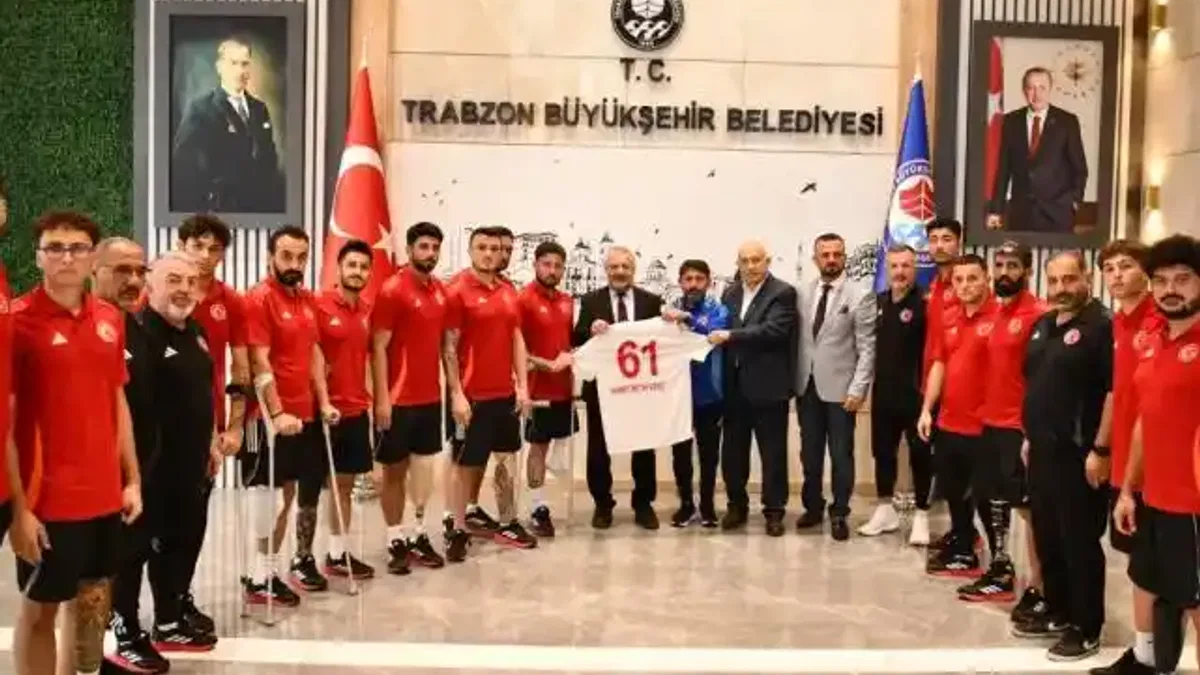Ampute Milli Takımı'ndan Büyükşehir'e ziyaret