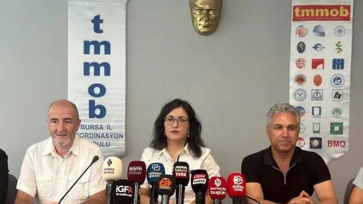 TMMOB ve İKK 'Doğal ve Yapay Afetlere Karşı Tedbir Çağrısı' yaptı