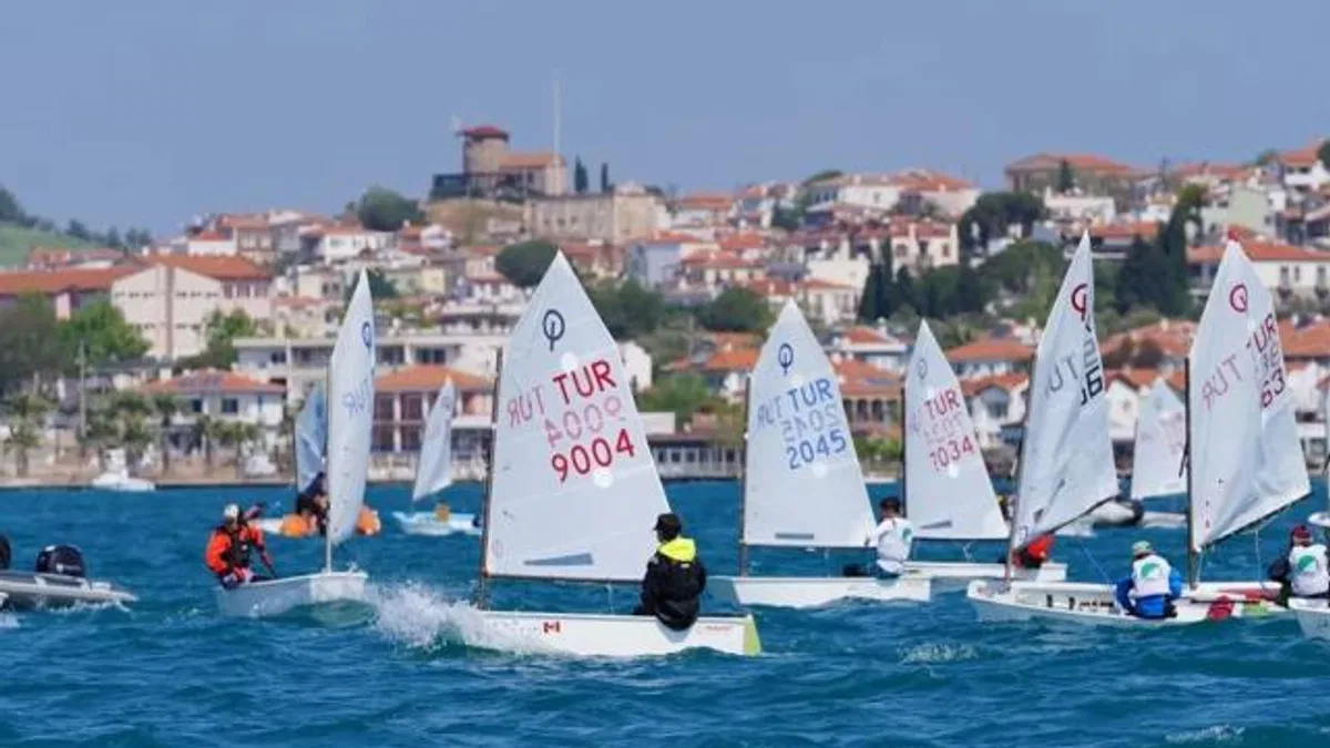 Ayvalık TYF yelken ligi 3. Ayak Yarışları’na ev sahipliği yapıyor