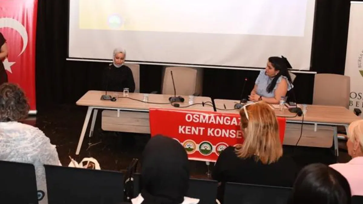 Bursa Osmangazi'de kadınlara menopoz bilinci