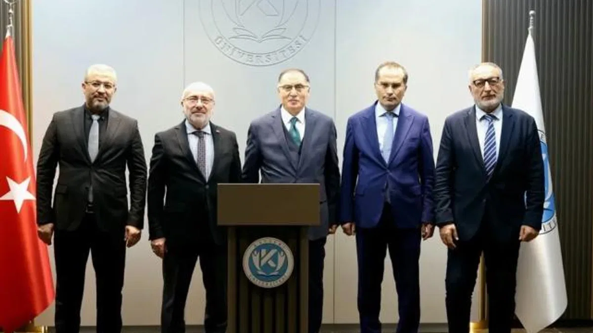 Kayseri Üniversitesi Şeref Malkoç'u ağırladı