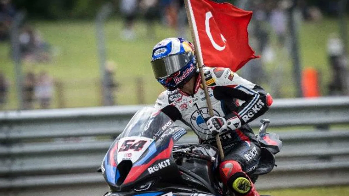 Toprak Razgatlıoğlu’ndan üst üste 7. galibiyet