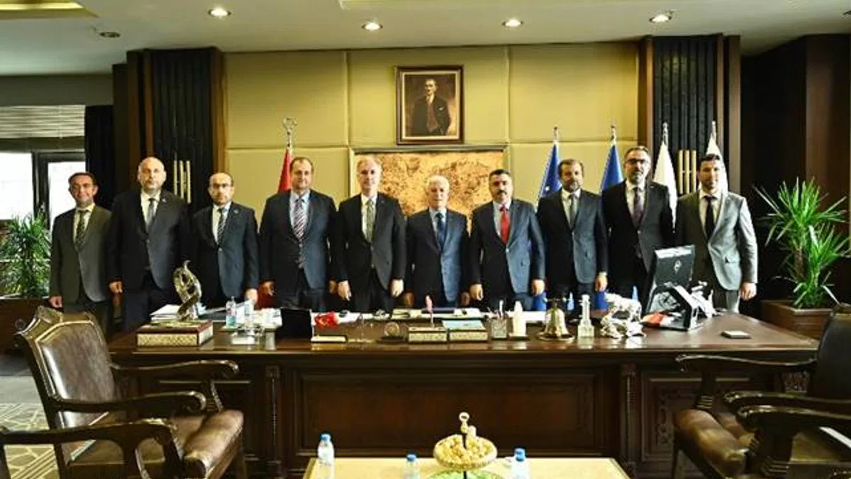 Başkan Bozbey, AK Partili Belediye başkanlarını ağırladı