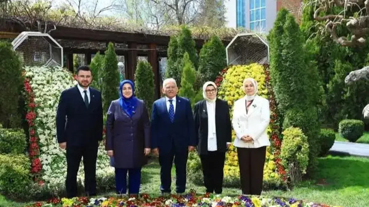 AK Parti Kadın Kolları'ndan Kayseri'ye özel övgü