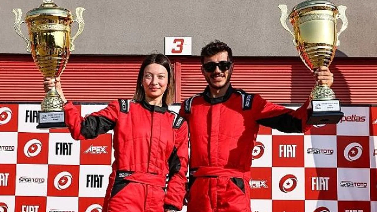 TOSFED'in 2024 Yıldızları Alper ve Elbir