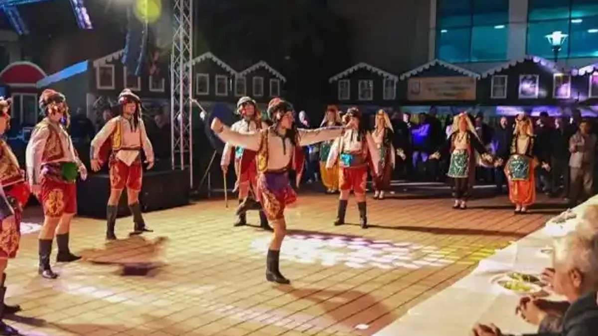 10.⁠ ⁠Gemlik Hemşehri Dernekleri Festivali coşkuyla başladı