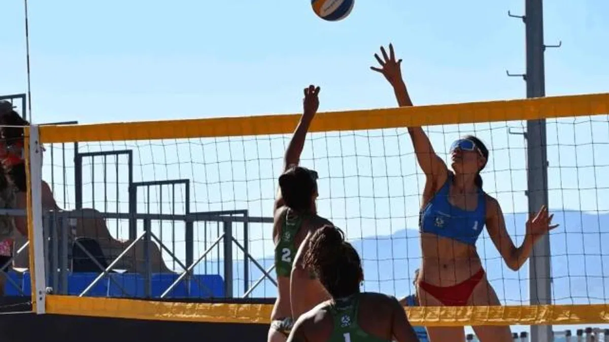 Ören'de play voleybol nefes kesti