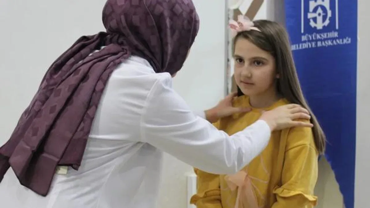 Çocuklarda skolyoz belirtilerine dikkat