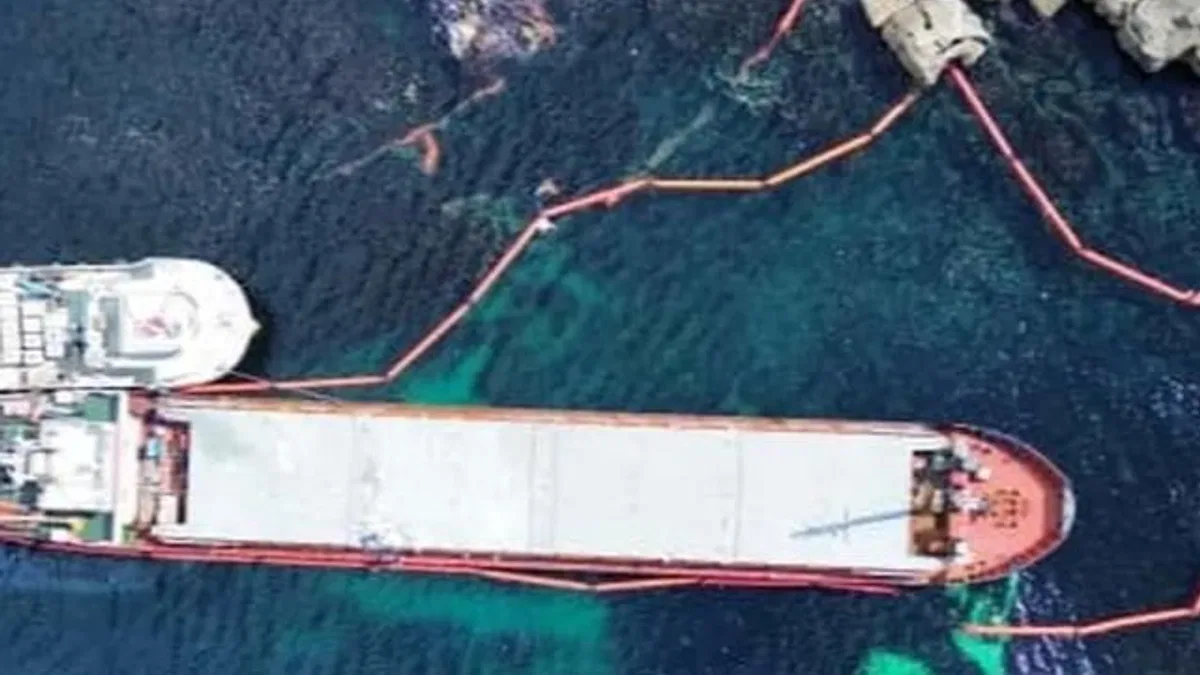 Karadeniz'de nefes kesen operasyon... Karaya oturan gemideki yakıt güvenle tahliye edildi!