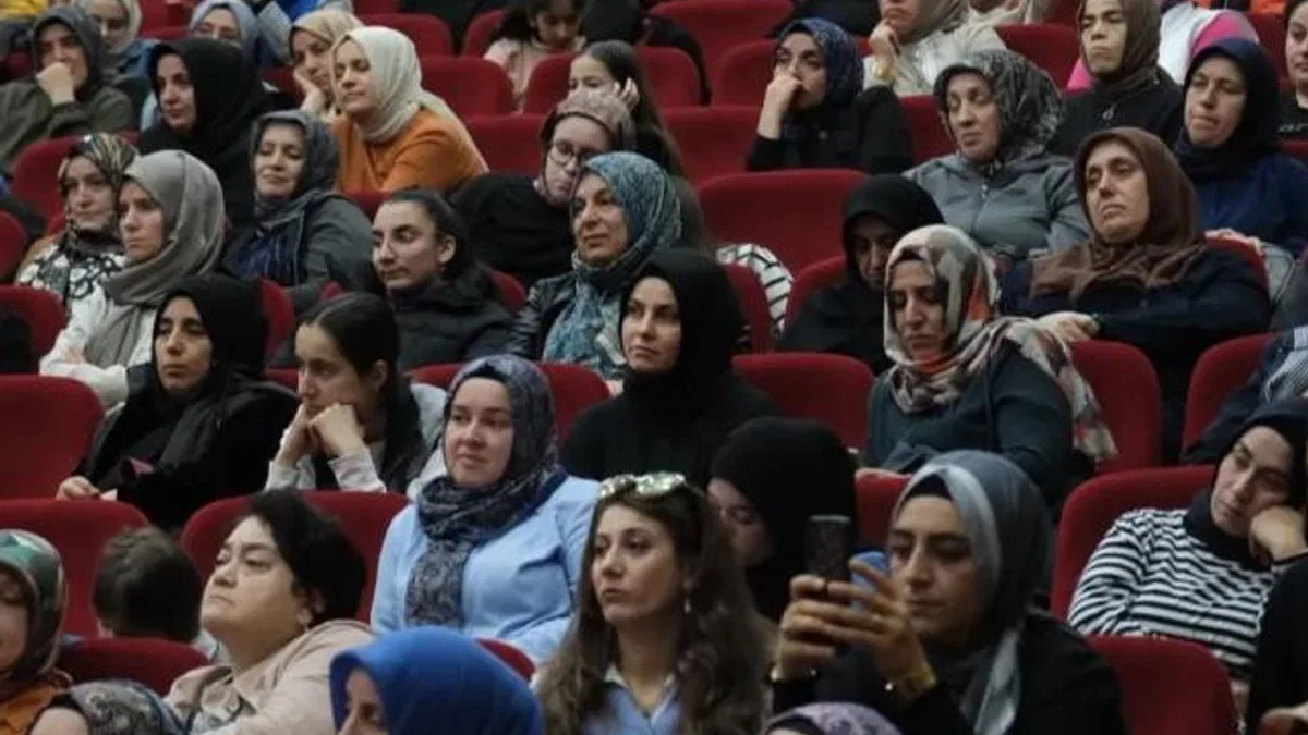Kocaeli’de 'Aile Mektebi Sohbetleri' yoğun ilgi gördü