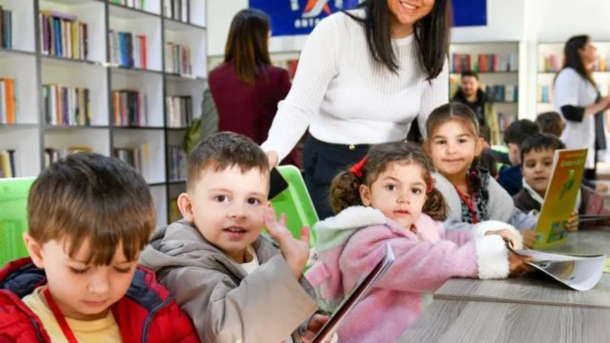 Antalya’da çocuklardan anlamlı Kütüphane Haftası ziyareti