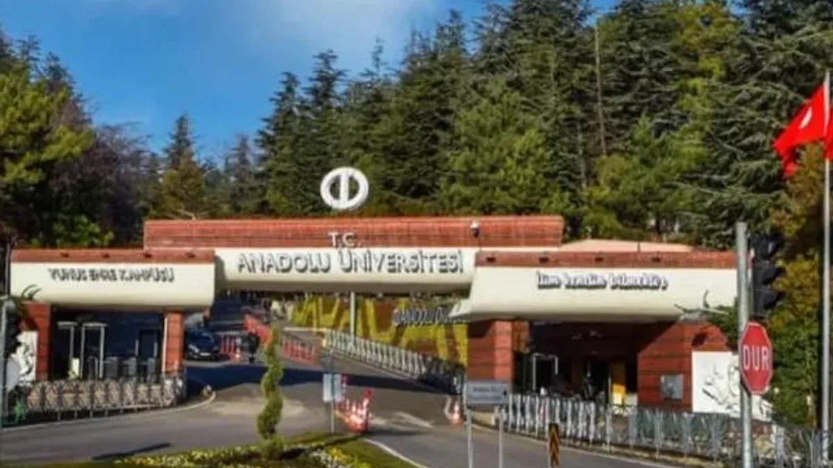 Anadolu Üniversitesi'nden lisansüstü eğitime yeni ayar