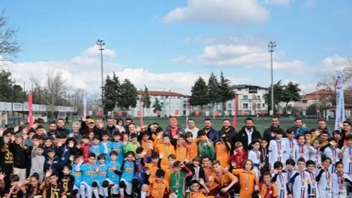 Denizli’de minik futbolculardan muhteşem final