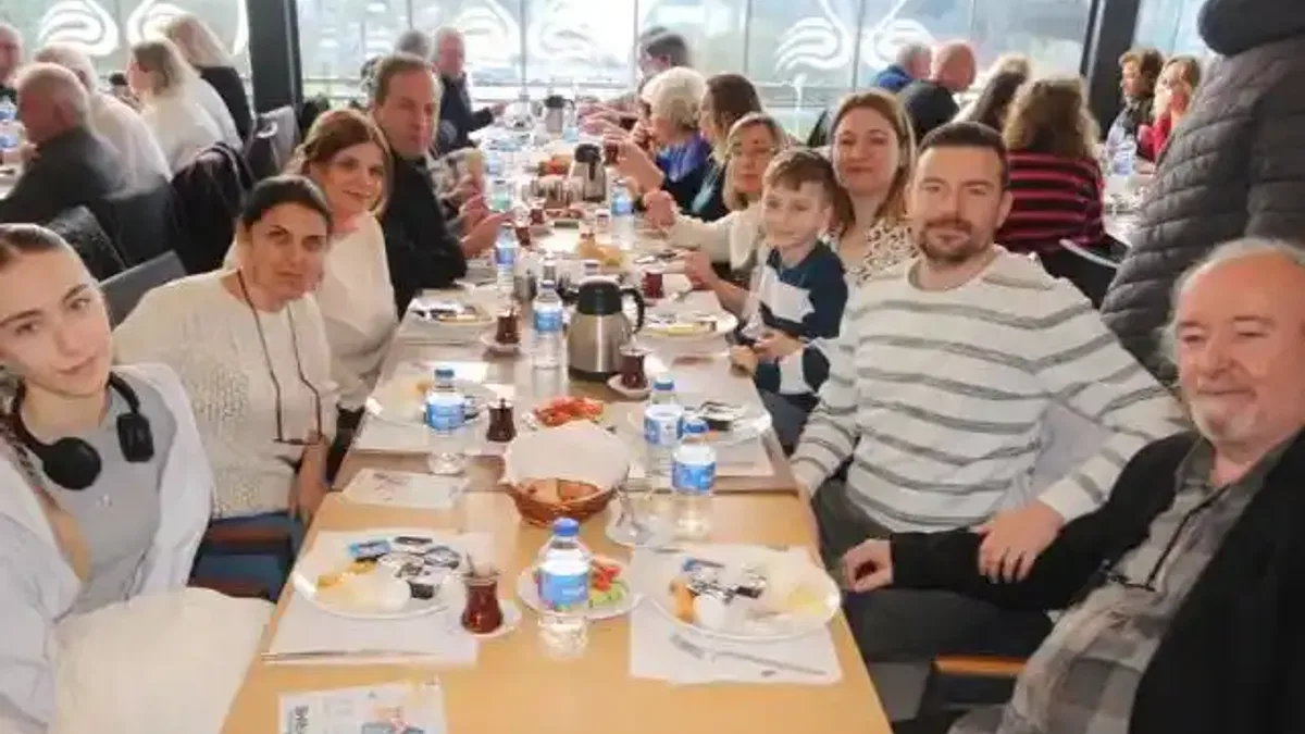 EGEMAKGÖÇ'te 'sevgi' dolu kahvaltı