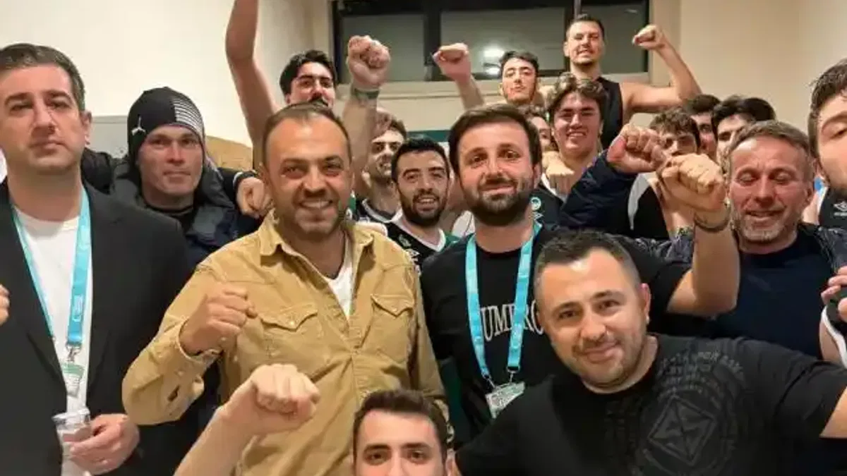 Sakarya'nın devleri Uşak’ta Play-Off’un ilk maçını kazandı!