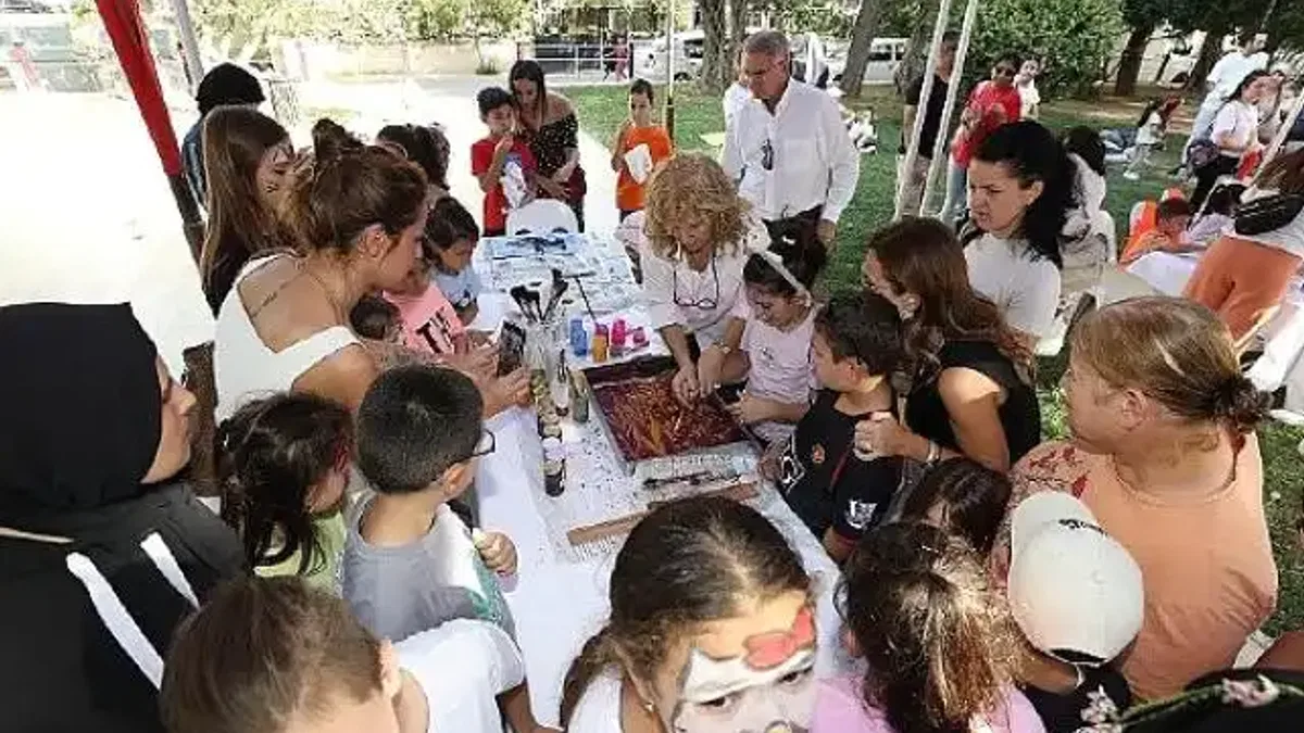 Menderes'i Şenlik Coşkusu Sardı
