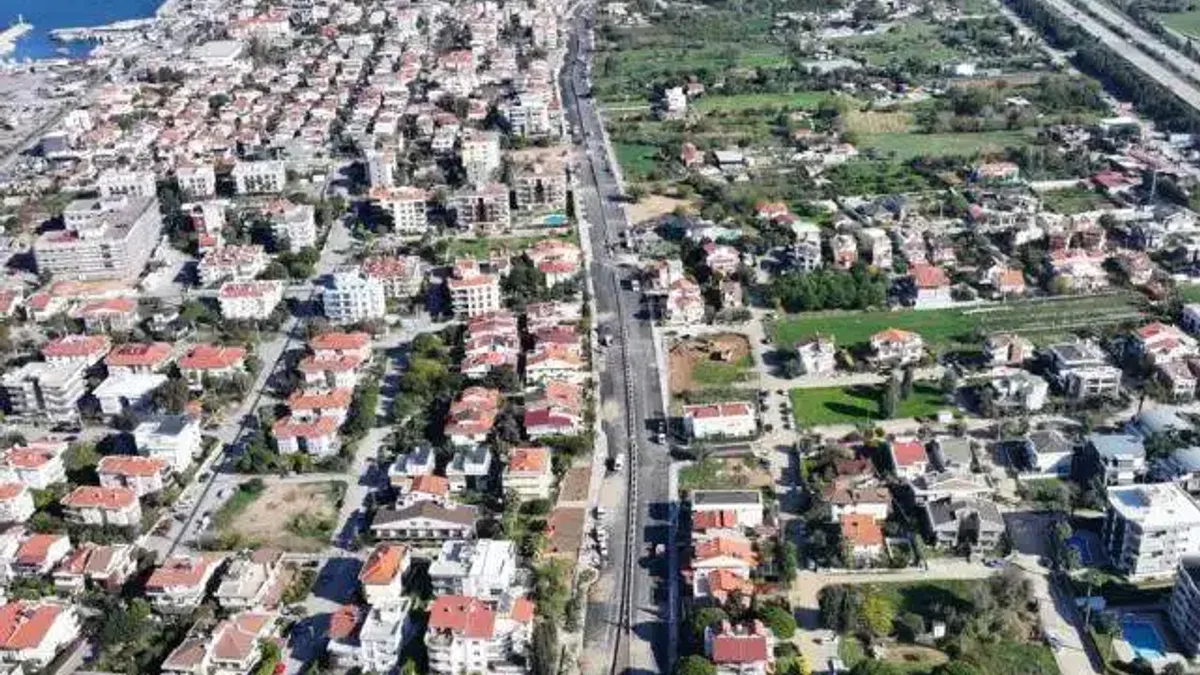 İzmir Güzelbahçe trafiğe yeni bulvarla gün sayıyor