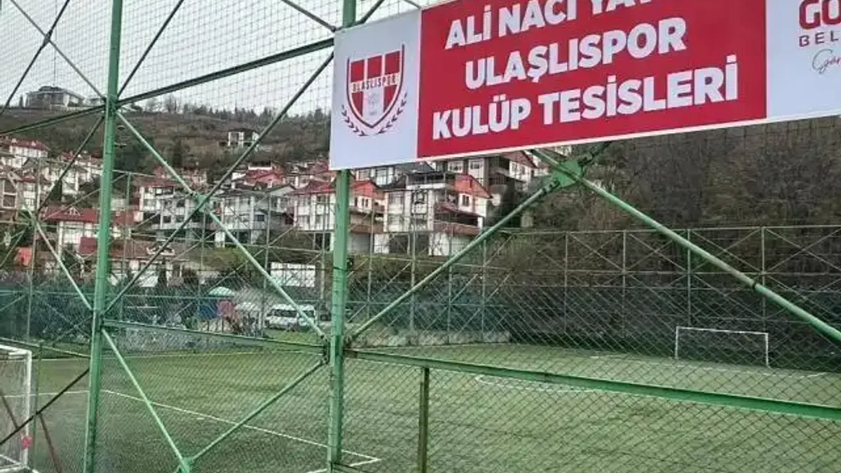 Kocaeli vefa örneği: Ali Naci Yavuz’un ismi Ulaşlı’daki futbol sahasına verildi!