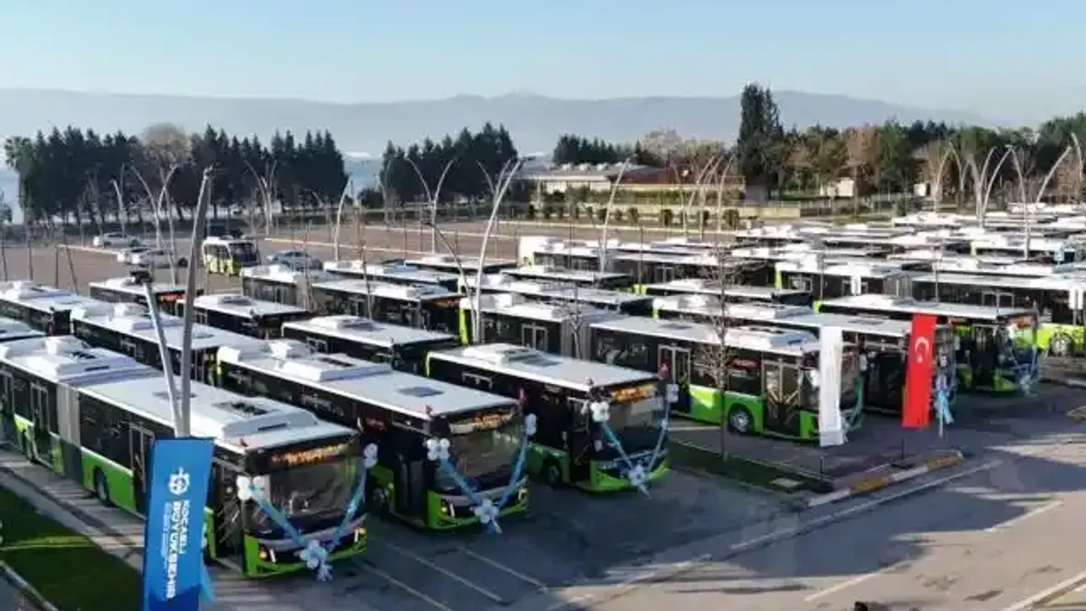 Kocaeli'nin ulaşım filosuna 68 otobüs takviye