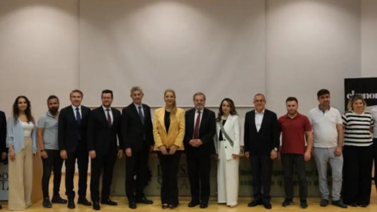 Sanayiciler güvenli gelecek için toplandı
