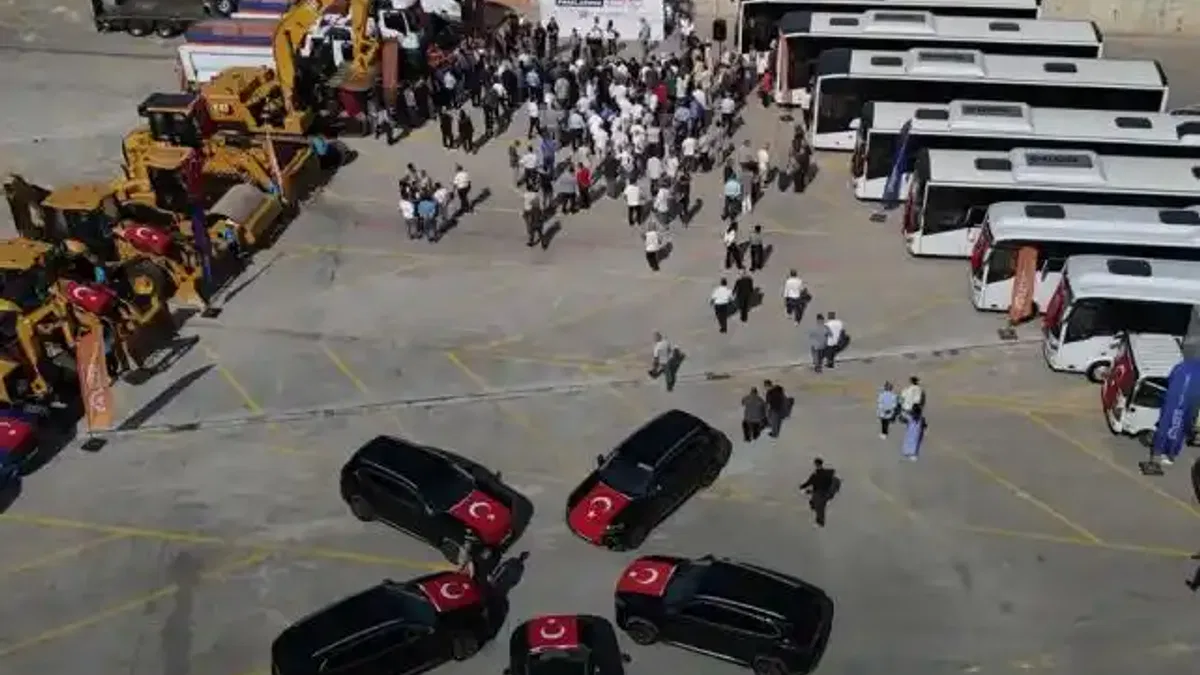 Gebze Belediyesi 32 yeni aracı hizmete aldı