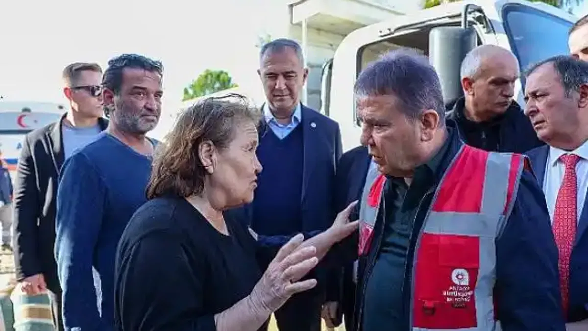 Başkan Böcek'ten Manavgat'a geçmiş olsun ziyareti