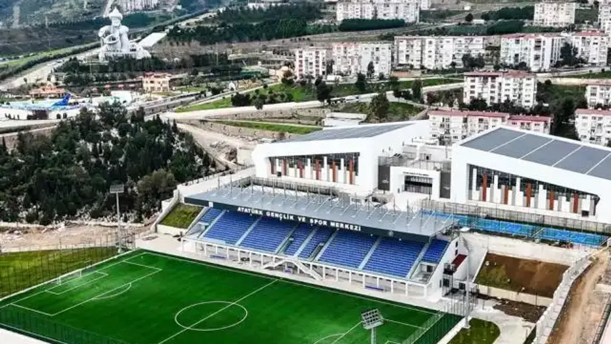 İzmir Karabağlar’a dev spor kompleksi