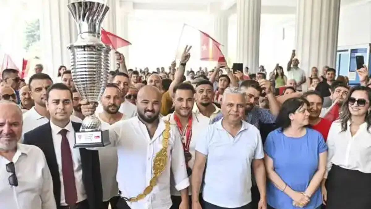 Kırkpınar’ın Şampiyonu Muratpaşa’da coşkuyla kutlandı