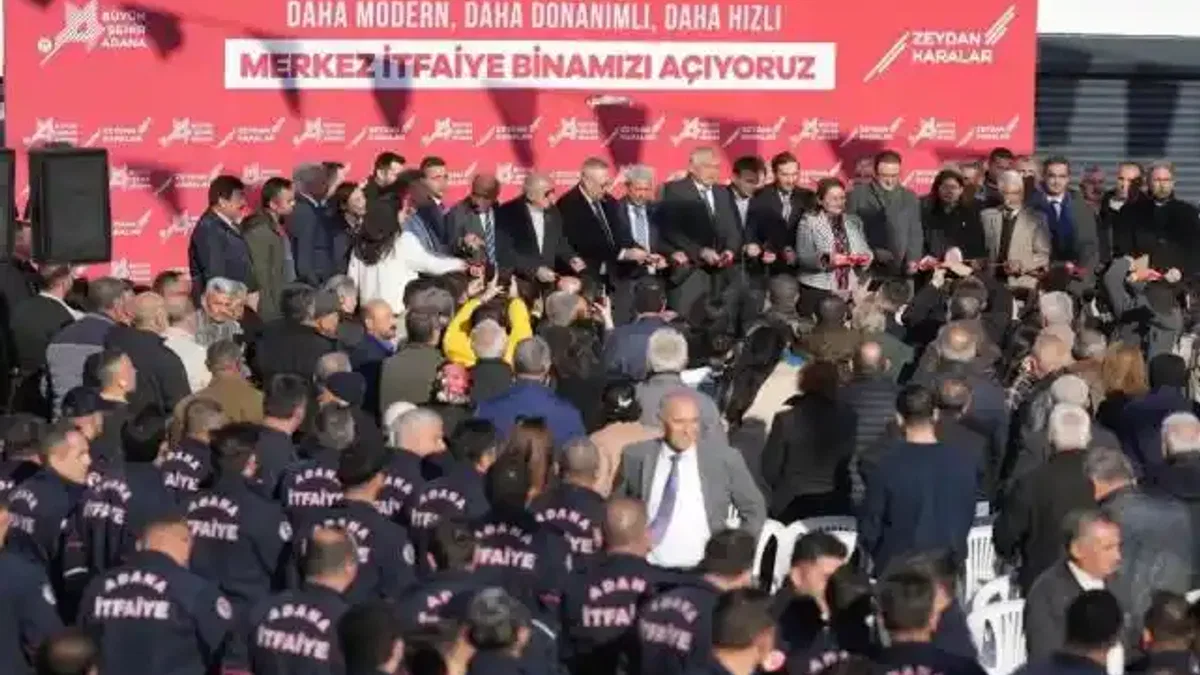 Adana'da yeni itfaiye binasına coşkulu açılış