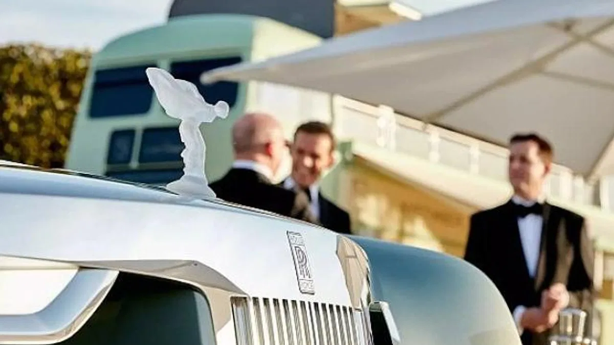 Rolls-Royce sahiplerine özel bir dünya; Whispers