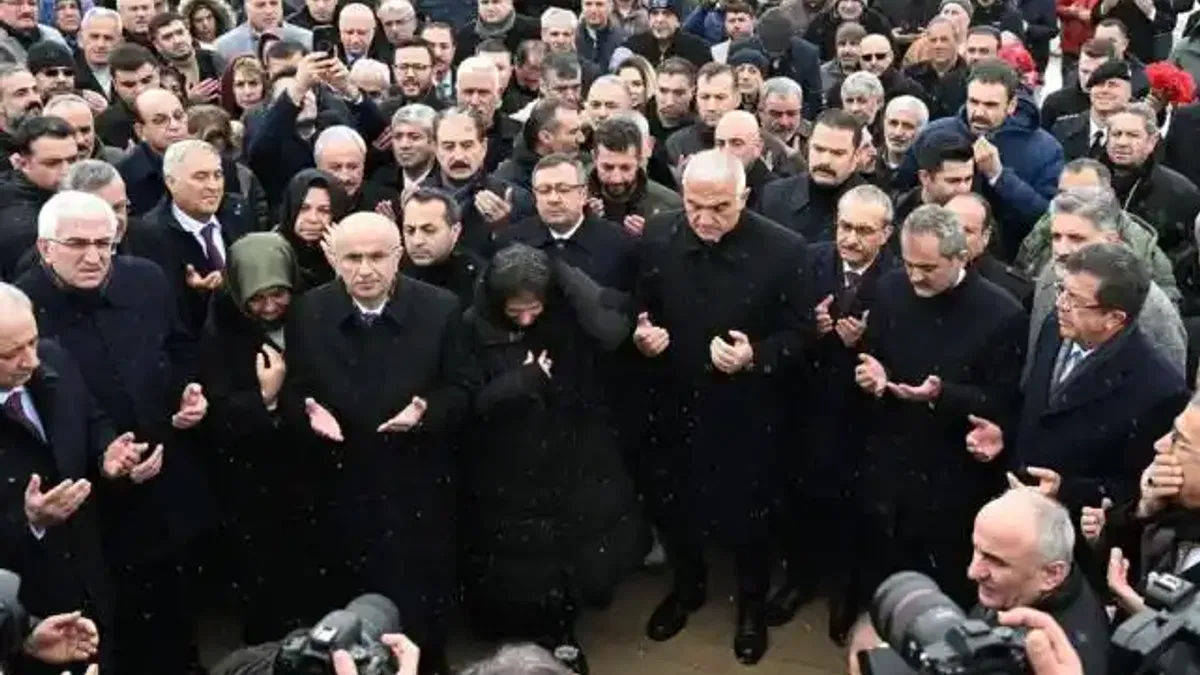 Malatya'da deprem şehitleri dualarla anıldı