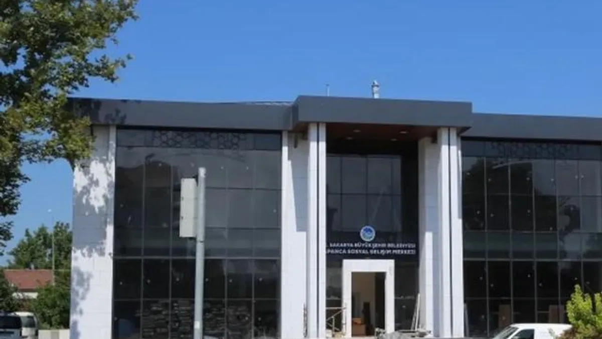 Sakarya'da dinleti ve gölge oyunu Sapanca'da devam ediyor