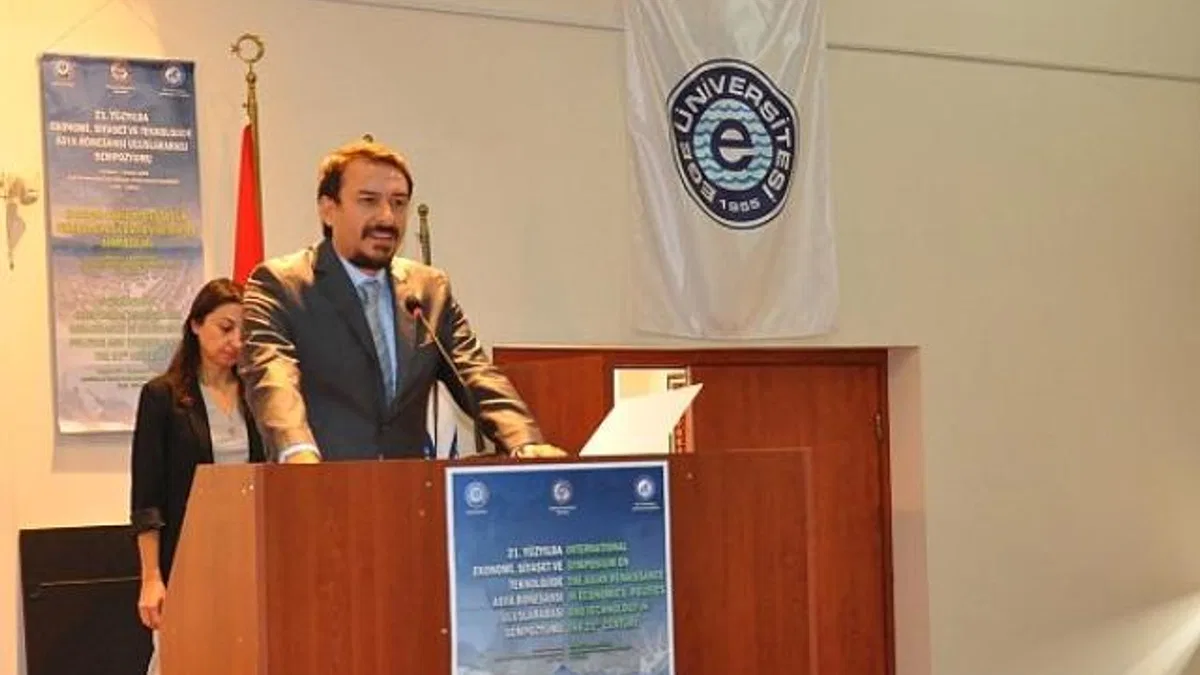 EÜ'de "21.Yüzyılda Ekonomi, Politika ve Teknolojide Asya Rönesansı" sempozyumu sona erdi