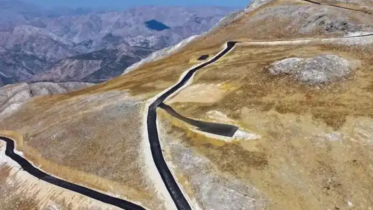 Mereto Dağı turizme açılıyor... Yol ve kilise restorasyonu hızla sürüyor