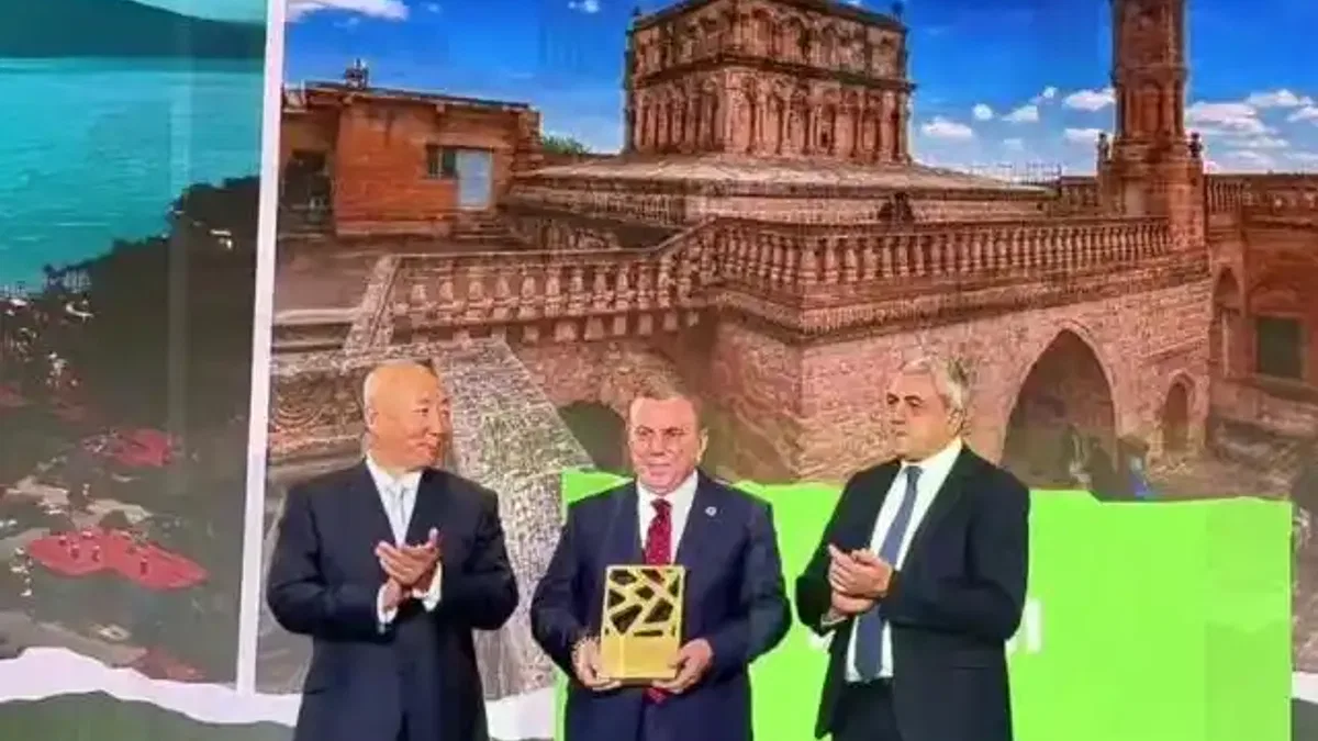 Çin’deki Dünya Turizm Ödülü'ne Midyat damgası