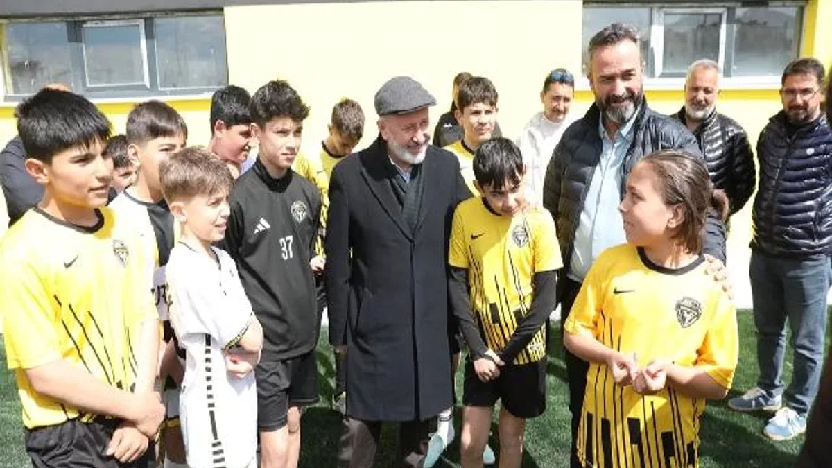 Kayseri Kocasinan'dan futbola önemli hizmet