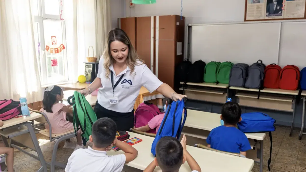 Mersin’de ‘İlk Çantam Projesi’ ile eğitimde eşitlik