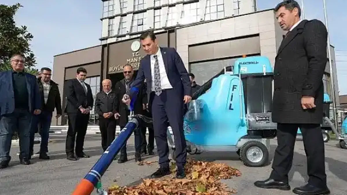 Manisa'nın Temizliğini 'Fil' Yapacak