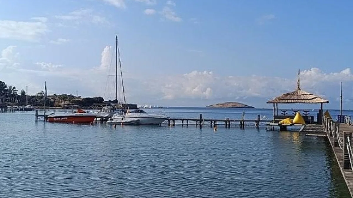 TYF Yelken Ligi Funboard Foça Yarışları rüzgar yetersizliğinden yapılamadı