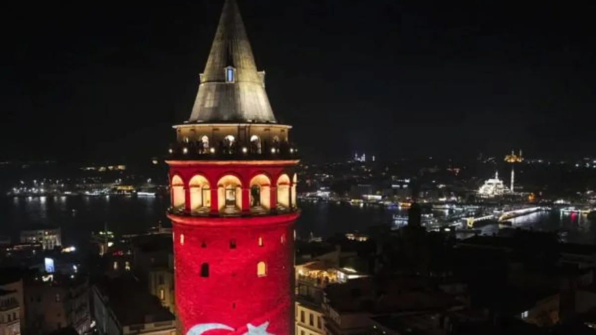 12 Dev Adam’ın final coşkusu Galata Kulesi’nde yaşanacak