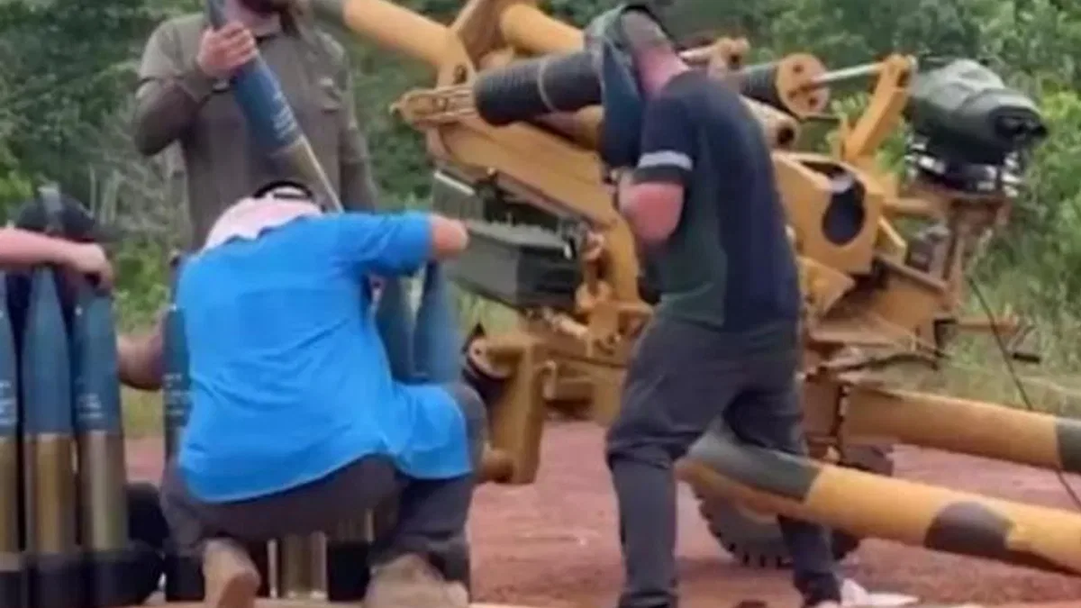BORAN Obüsü Malezya'daki atışlarda rekor kırdı! 46 saniyede 12 atış!