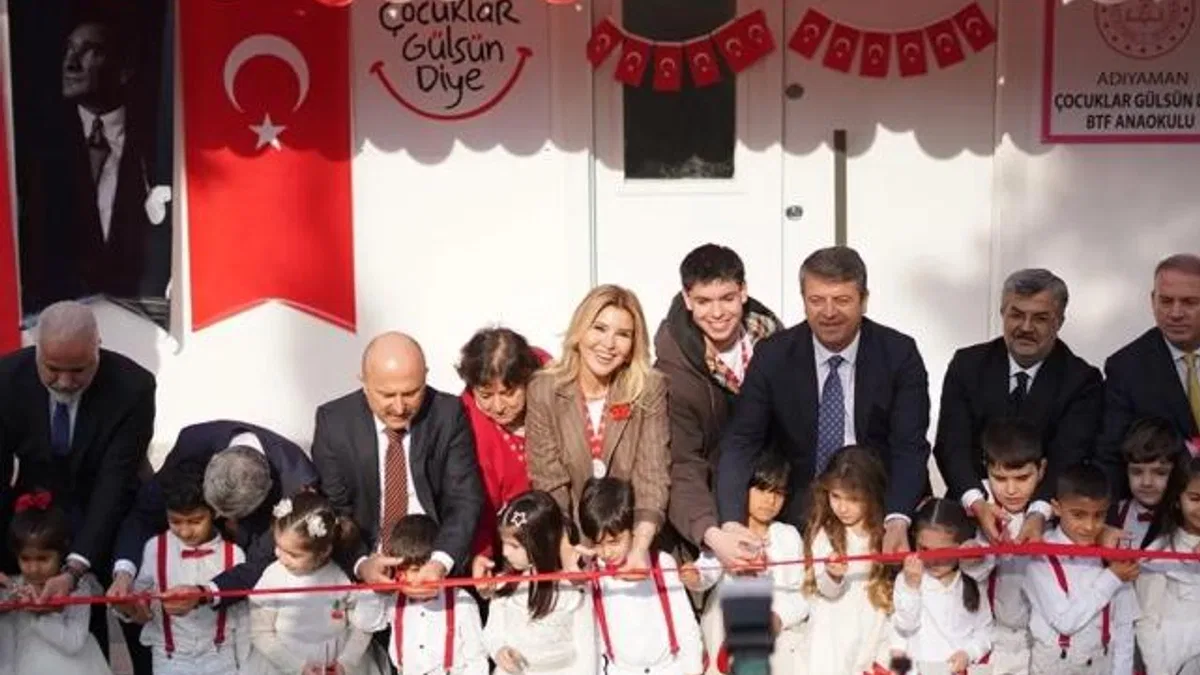 Gülben Ergen 60. Anaokulu'nu Adıyaman'da açtı